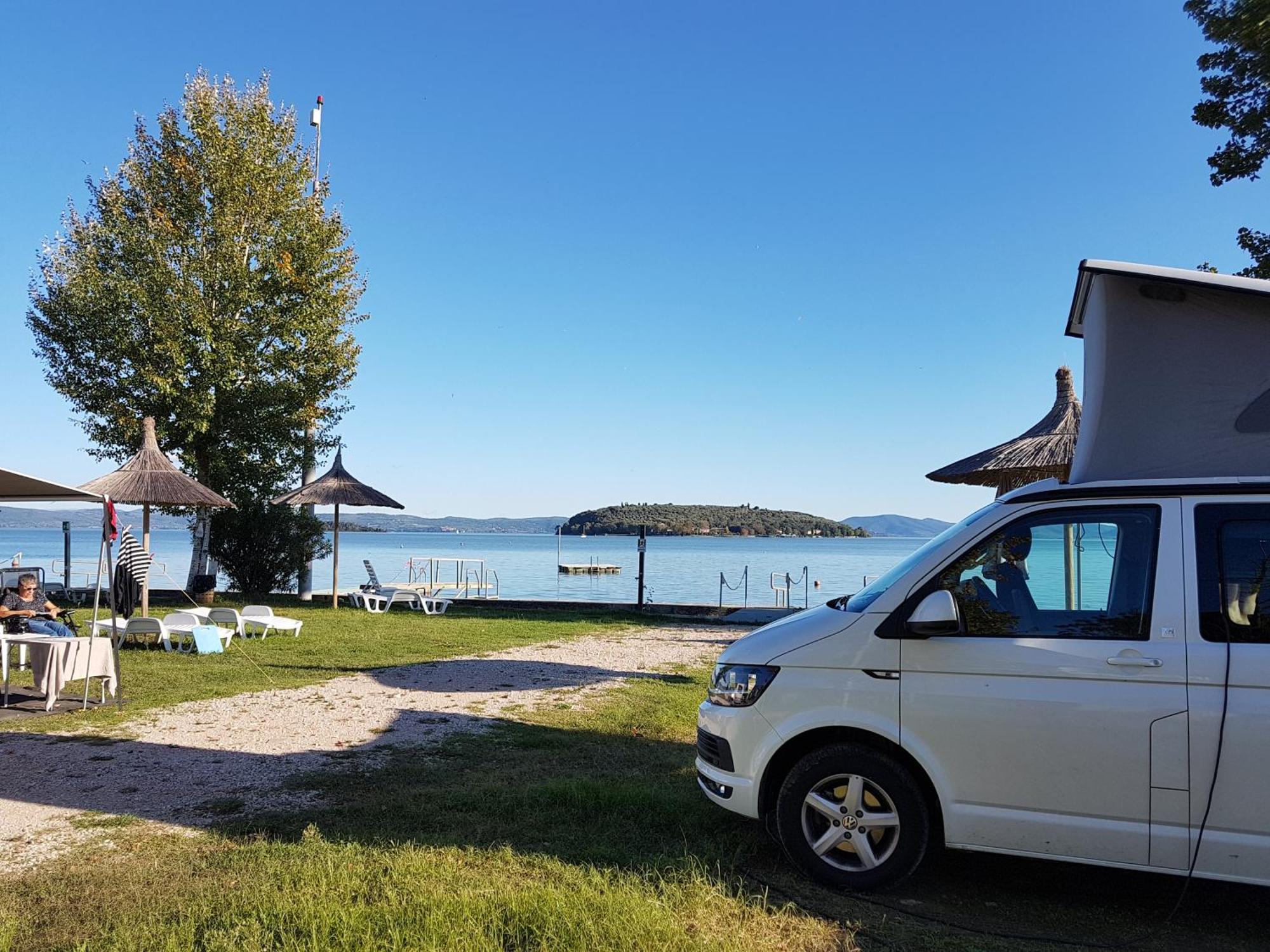 Camping Village Punta Navaccia 투오로술트라시메노 외부 사진